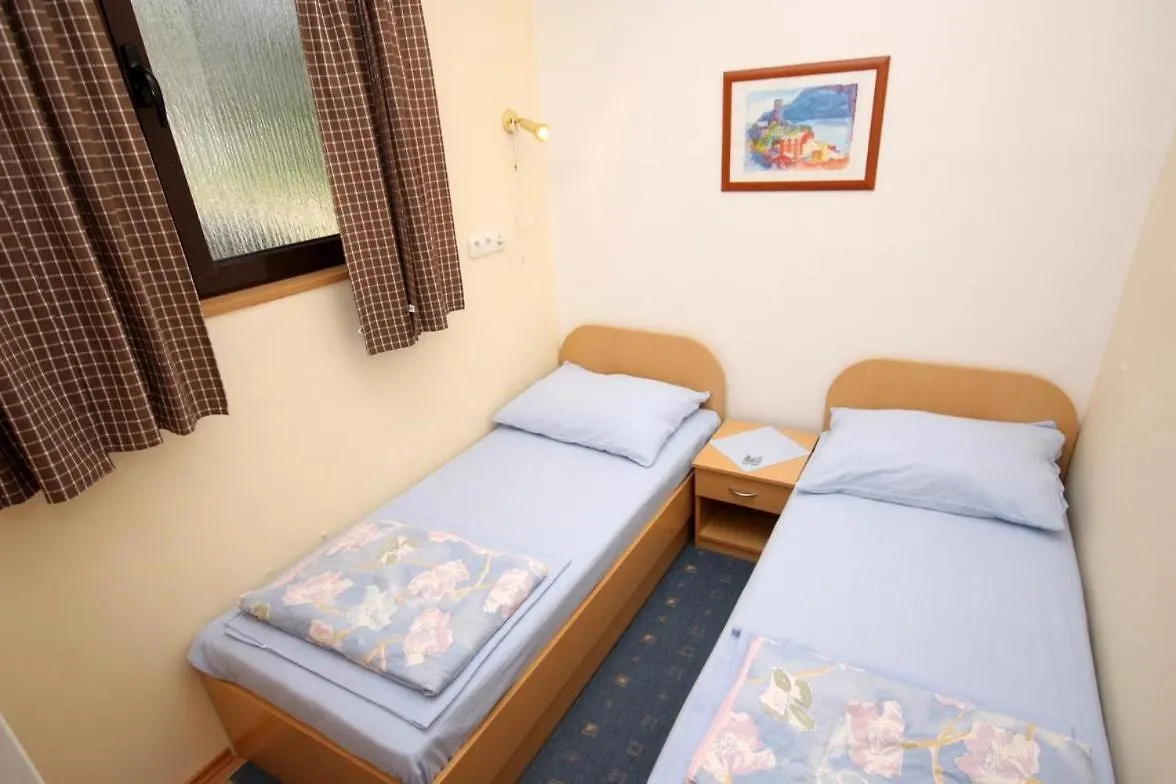 Alf Rab Apartment Kampor