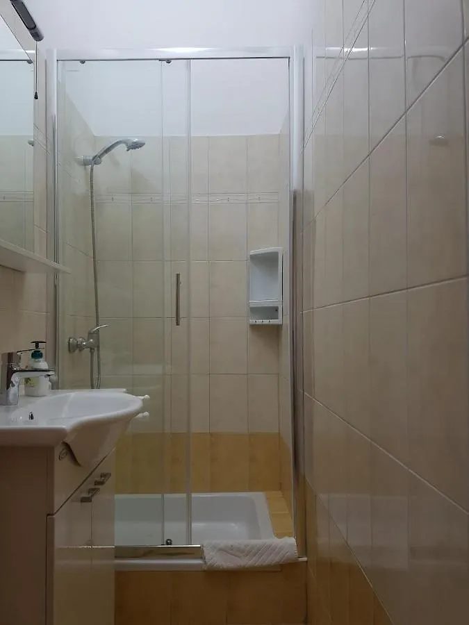 Alf Rab Apartment Kampor